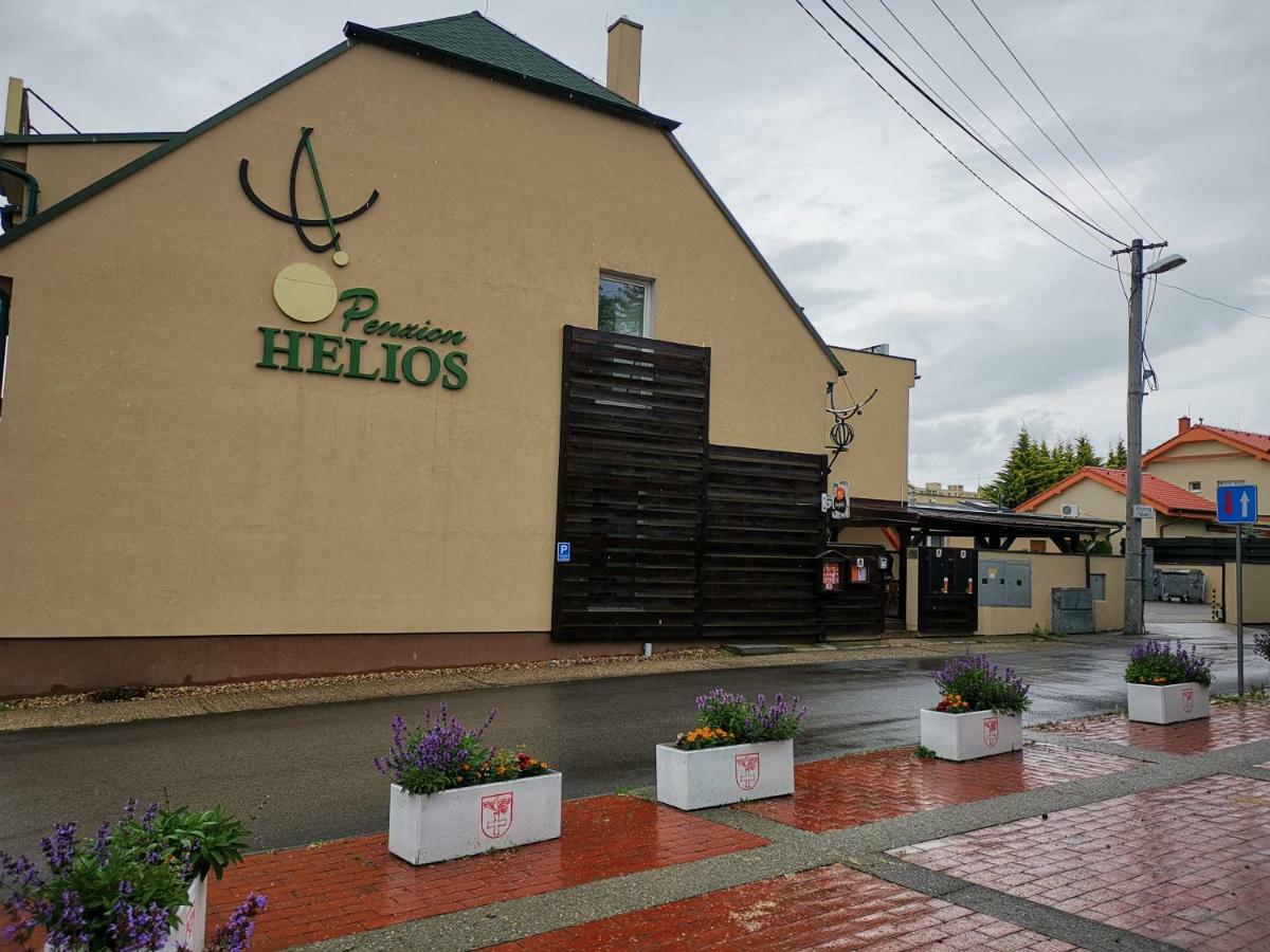 Penzion Helios Братислава Екстериор снимка